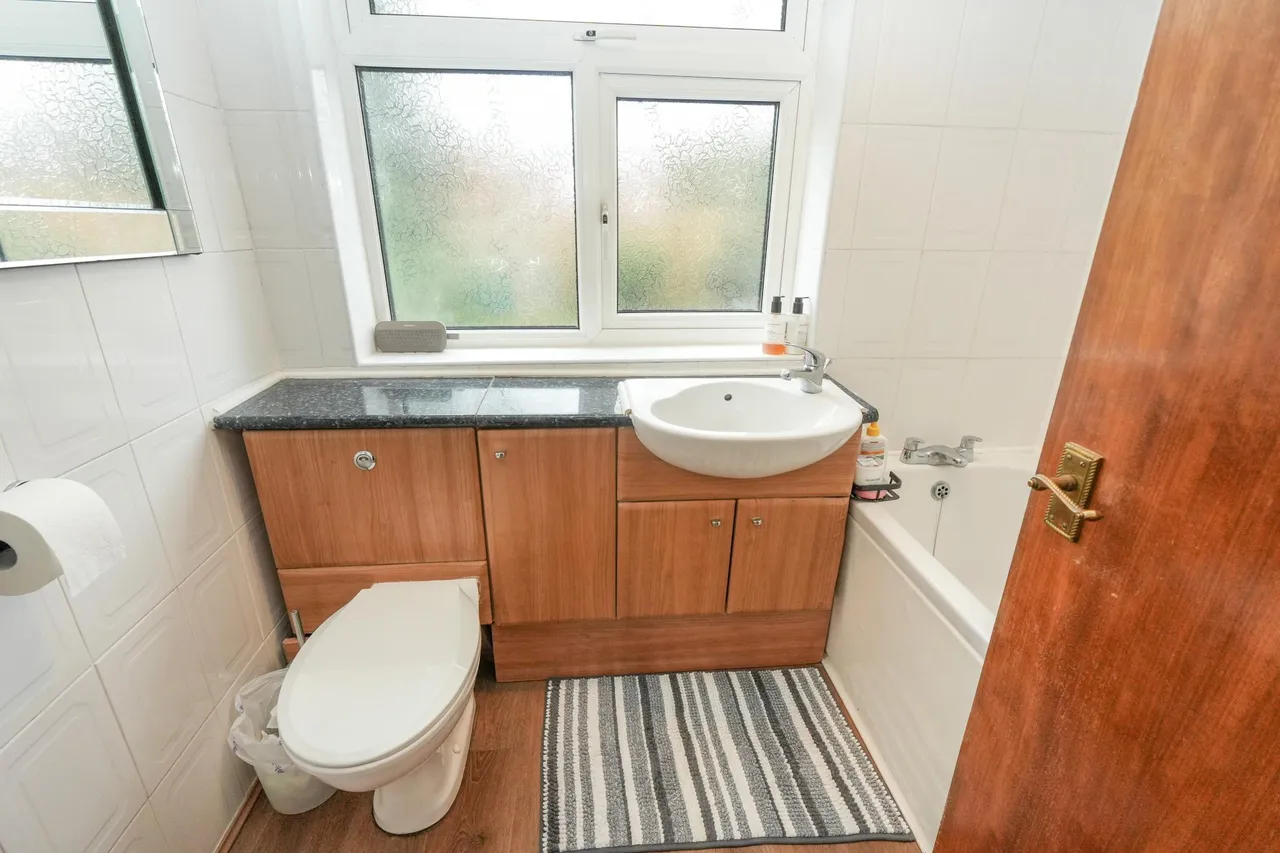 Niall Close, Edgbaston, B15, photo 22