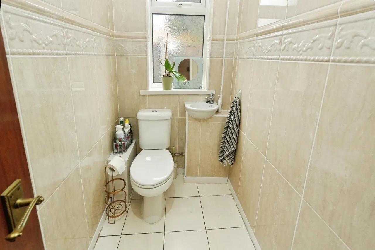 Niall Close, Edgbaston, B15, photo 6