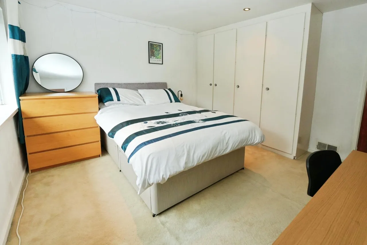 Niall Close, Edgbaston, B15, photo 17