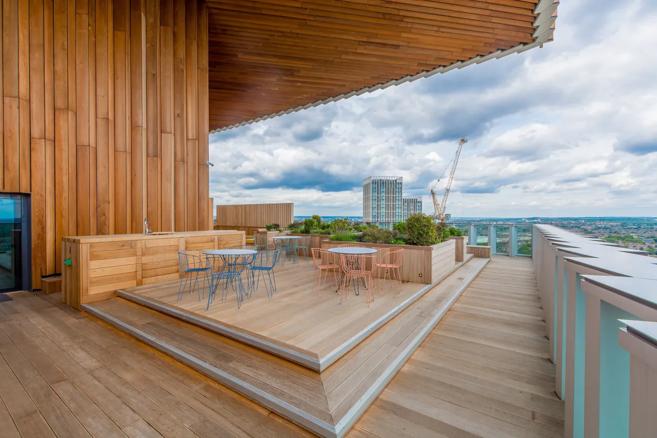 Apartment 1806, Manhattan Loft Apartments, London, photo 4