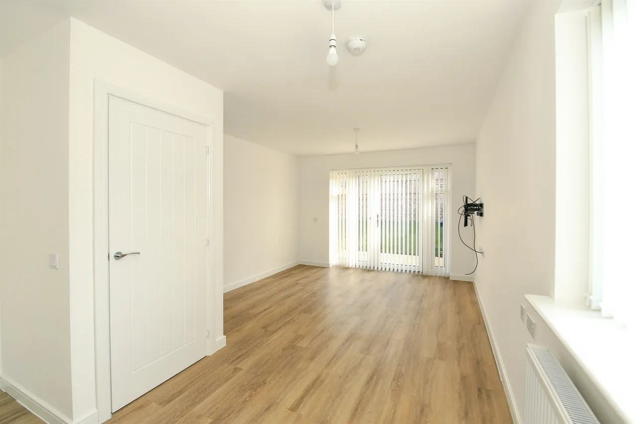 Evans Mead Peterborough, PE7, photo 12