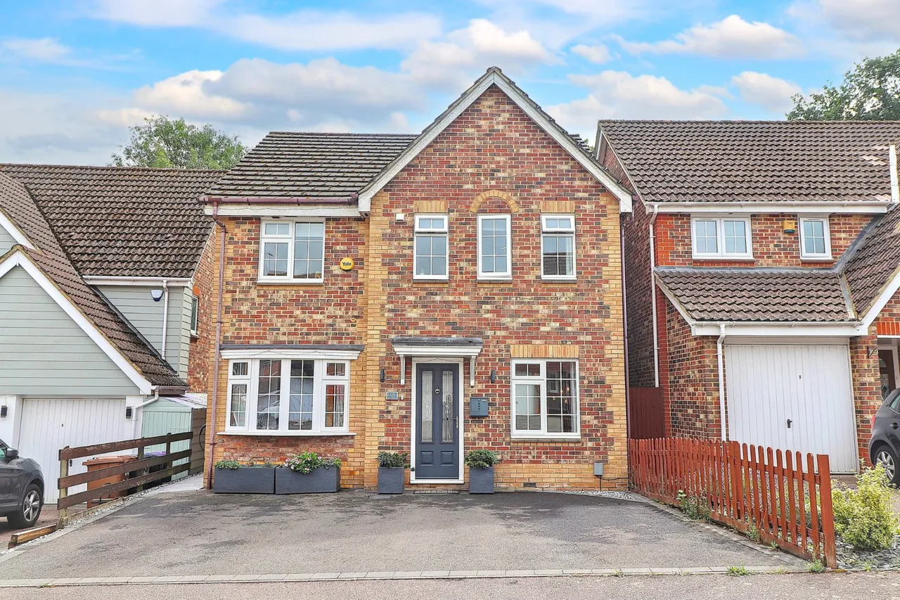 4 bed house for sale, Thirlmere, Stevenage, SG1