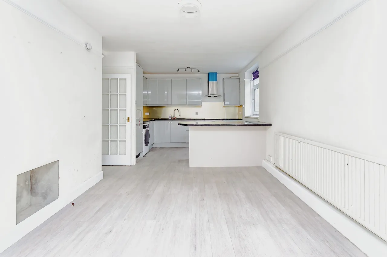 West Drive, London, SW16, photo 2