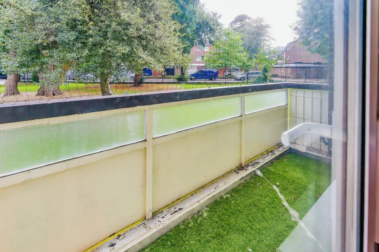 West Drive, London, SW16, photo 8
