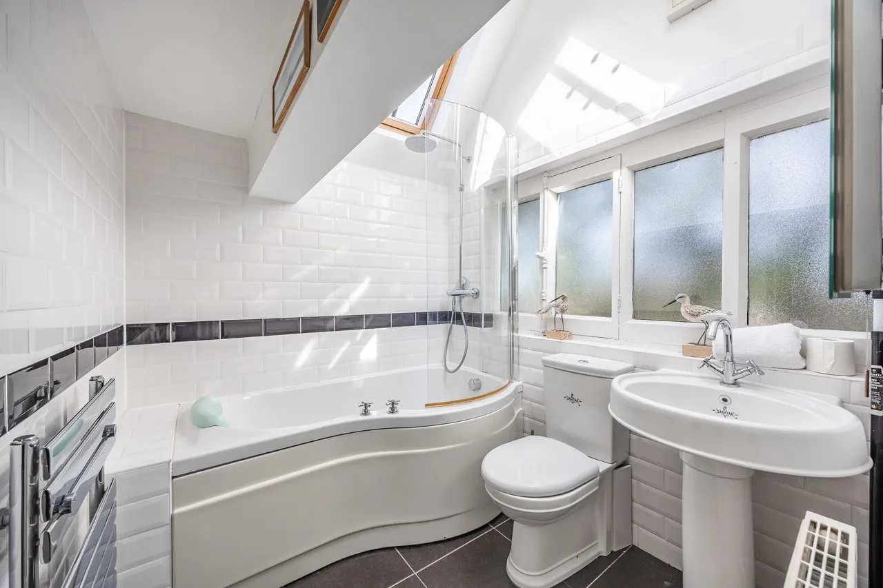 Detached Period Home in Sheringham, photo 13