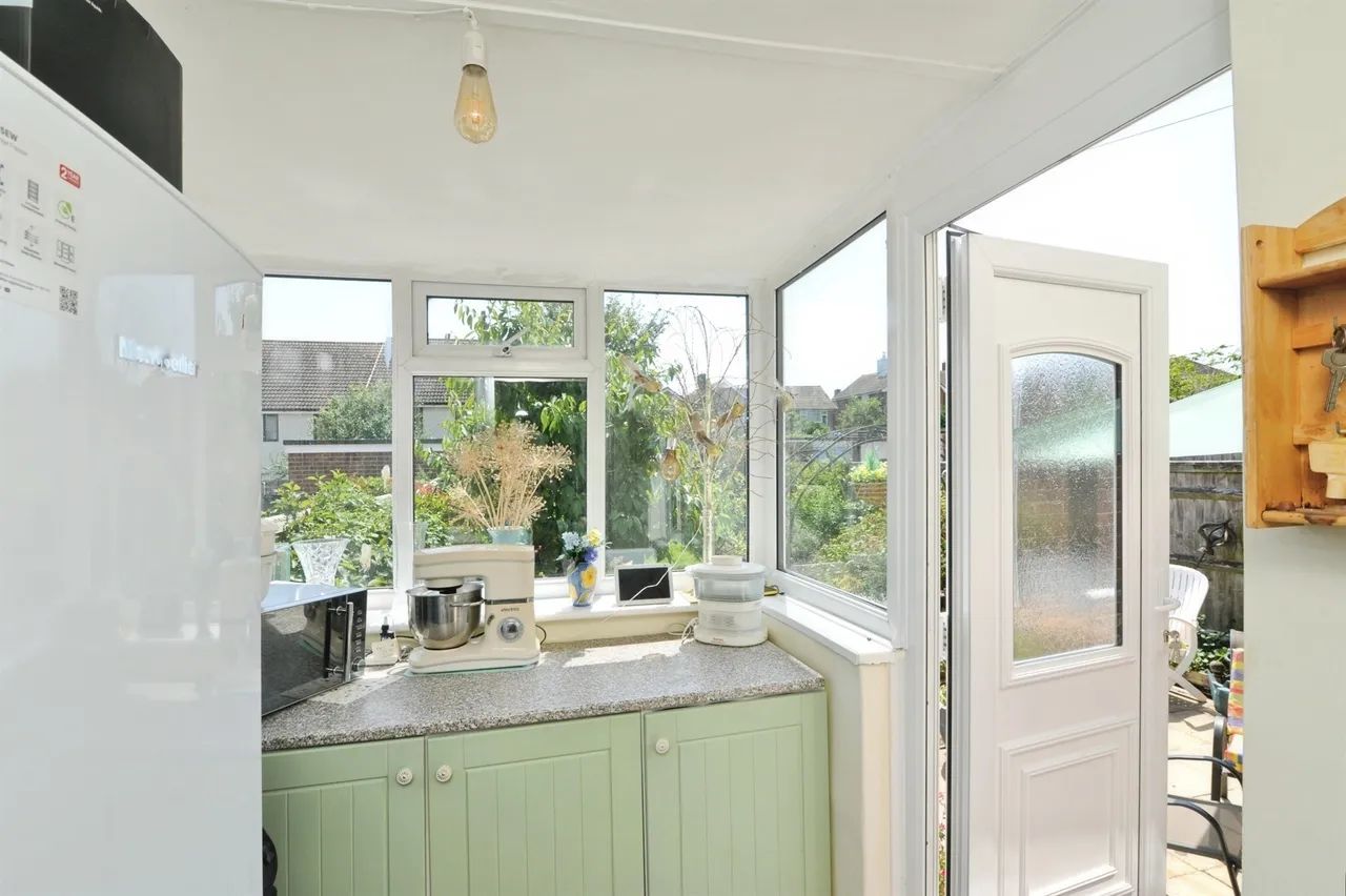 Timberley Road, Eastbourne, photo 5