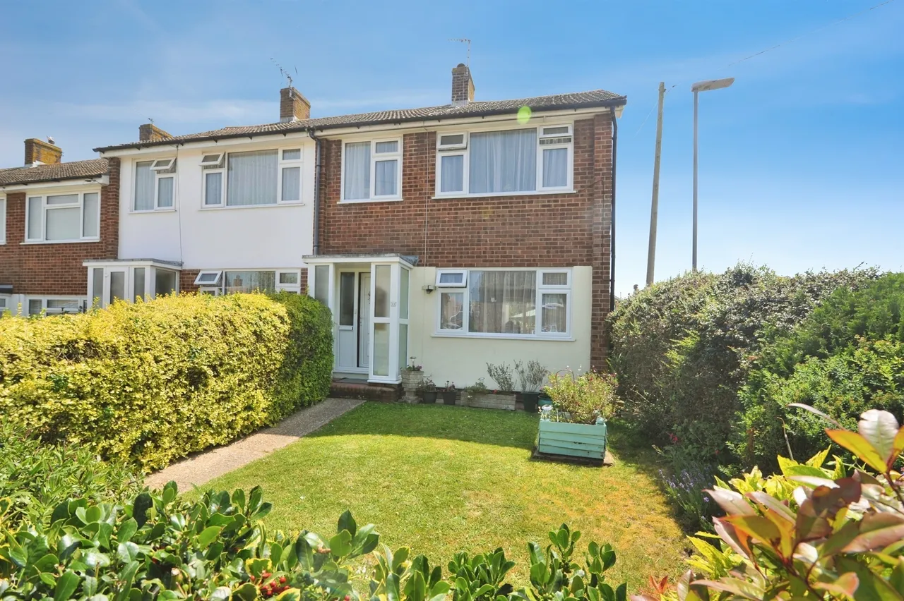 3 bed house for sale — Timberley Road, Eastbourne