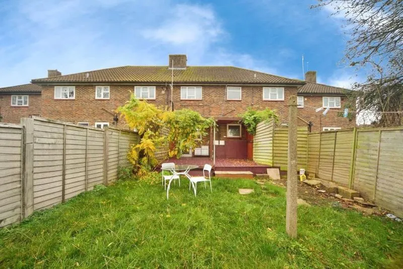 Stapleton Road, Borehamwood WD6 5BS, photo 10
