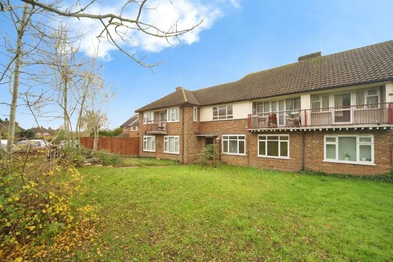 Stapleton Road, Borehamwood WD6 5BS, photo 5