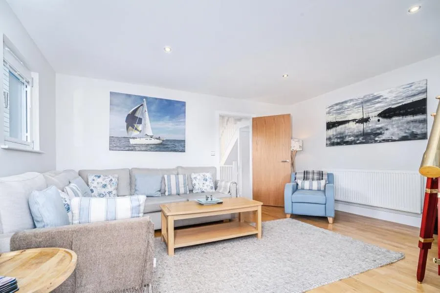 Heron Square, Newport, PO30, photo 9
