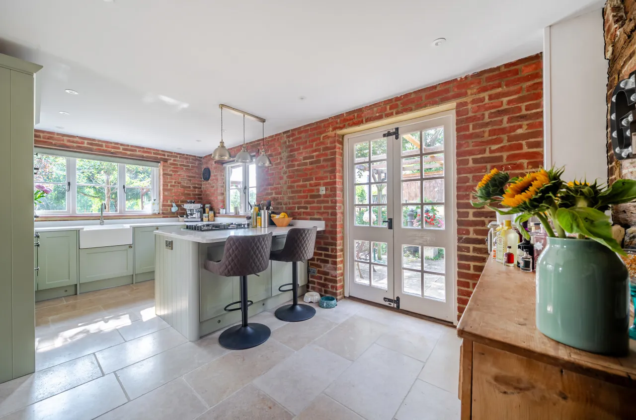 Petworth Road, Witley, GU8, photo 14