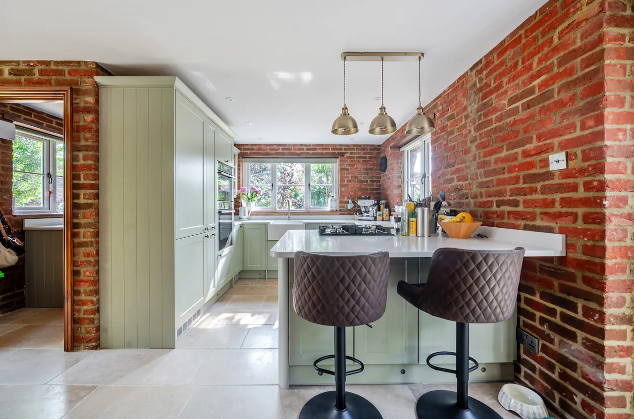 Petworth Road, Witley, GU8, photo 10