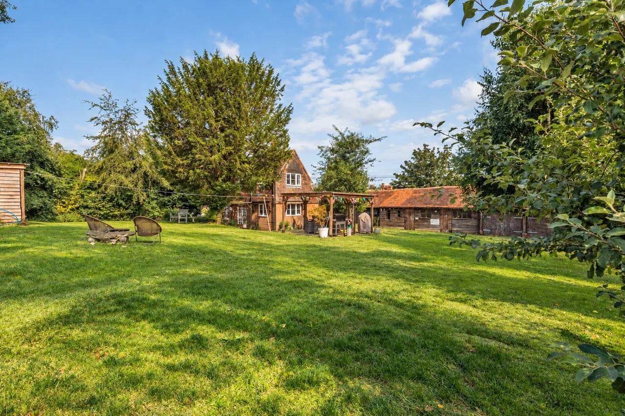 Petworth Road, Witley, GU8, photo 4