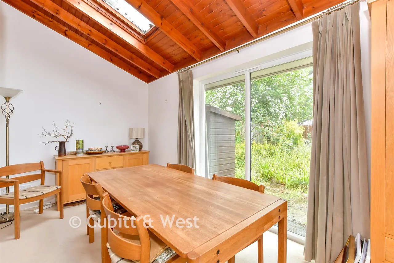 Royal Gardens, Rowlands Castle, PO9, photo 11