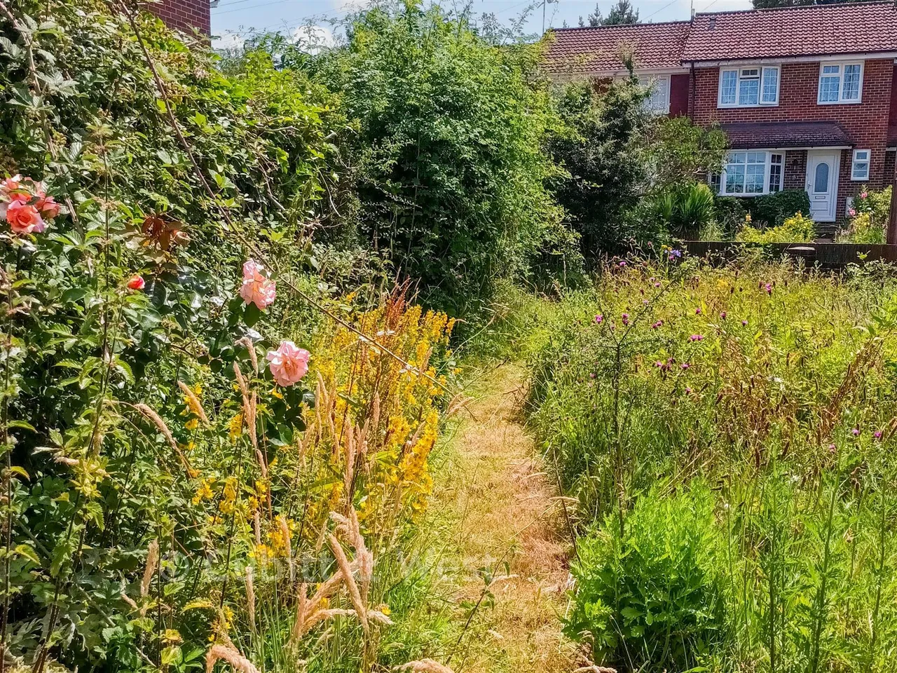 Royal Gardens, Rowlands Castle, PO9, photo 17