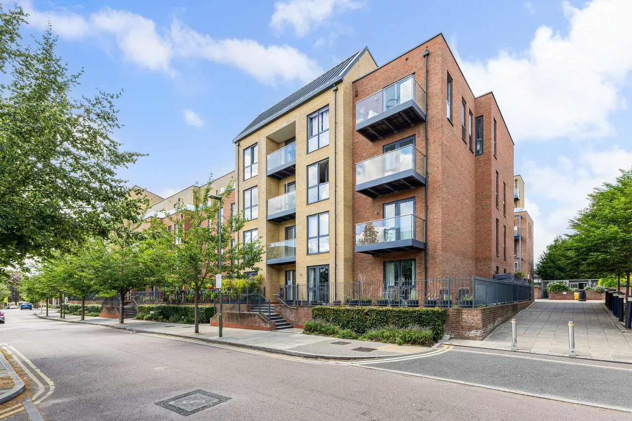 Lacey Drive, Edgware, HA8, photo 17
