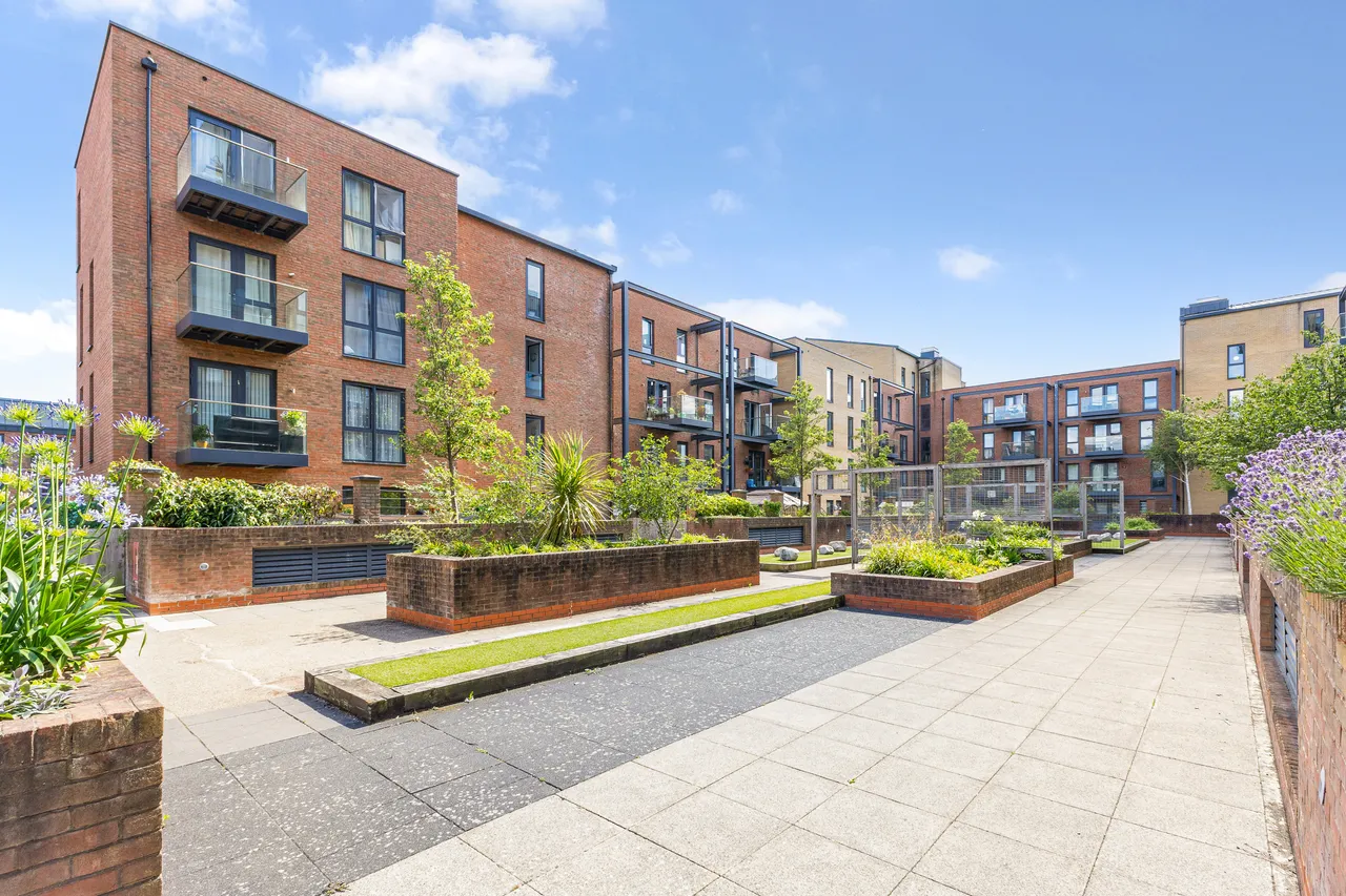 Lacey Drive, Edgware, HA8, photo 16