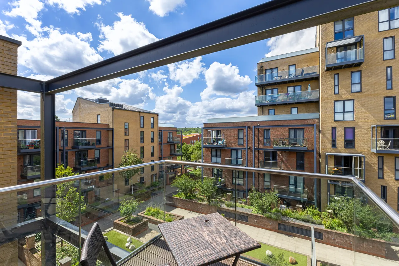 Lacey Drive, Edgware, HA8, photo 3