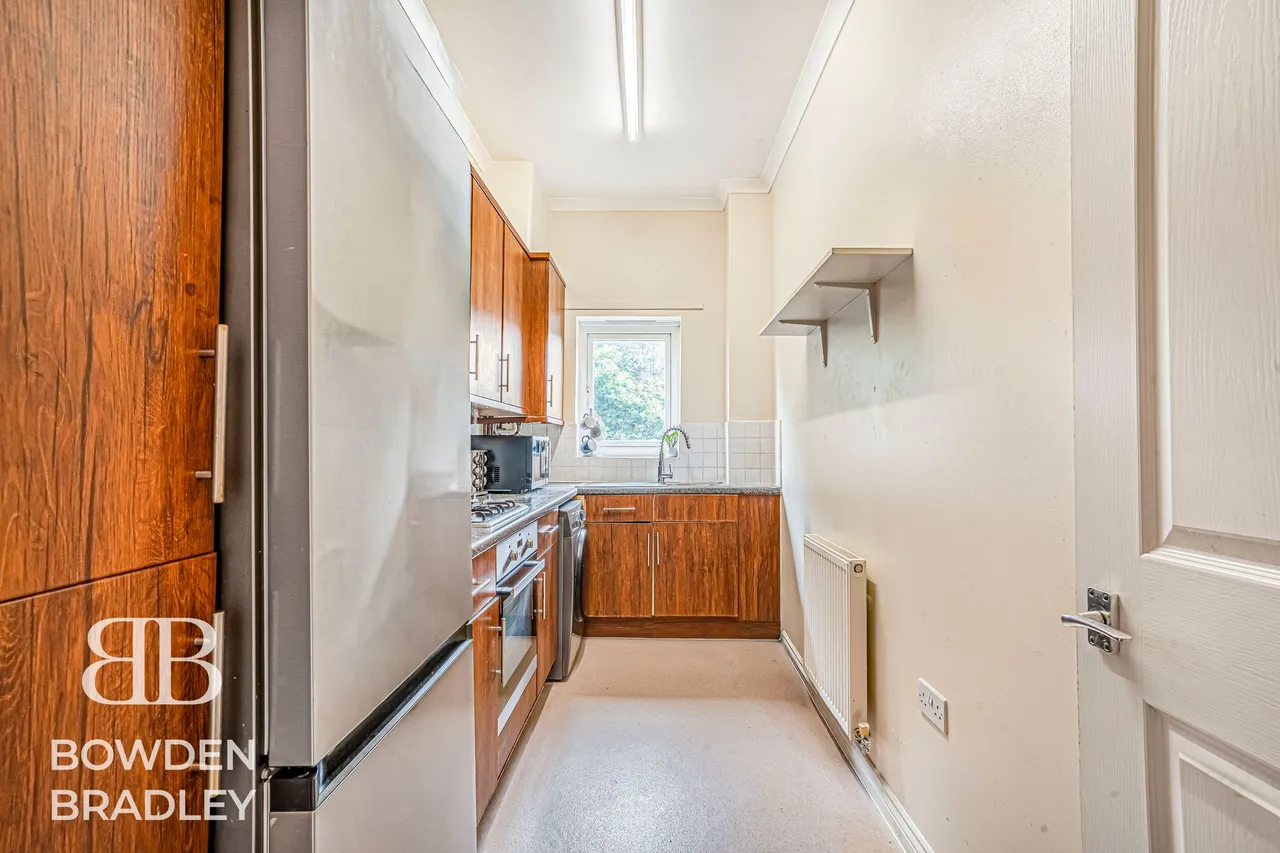 Glandford Way, Romford, RM6, photo 5