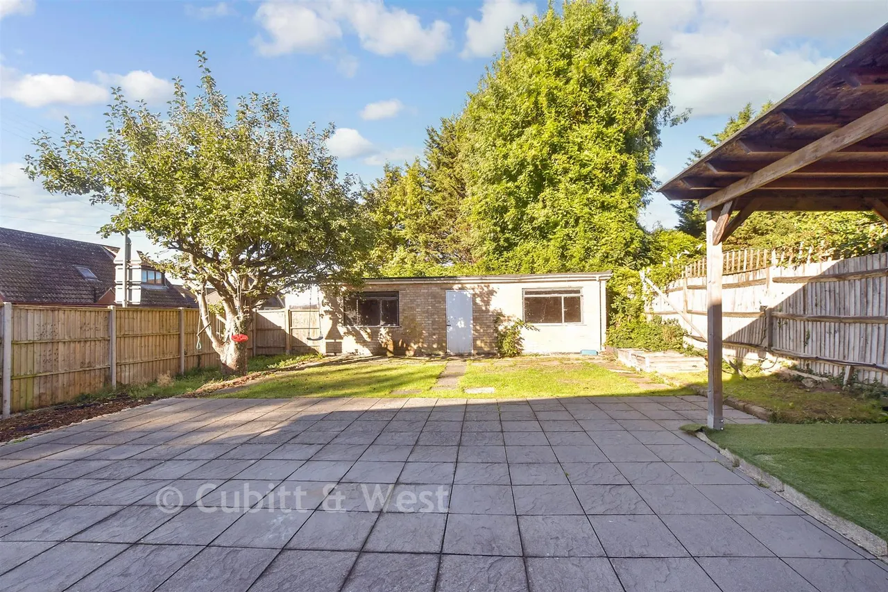 The Close, Ashington, RH20, photo 13