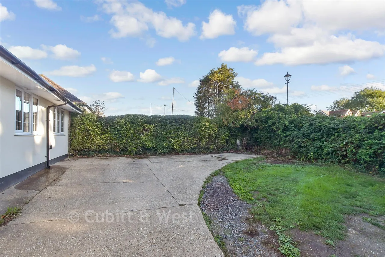 The Close, Ashington, RH20, photo 14