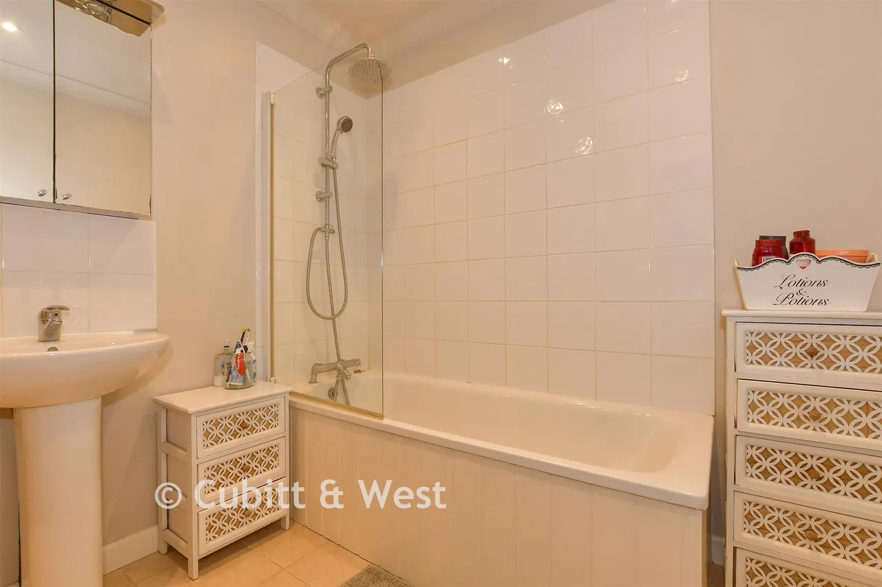 The Close, Ashington, RH20, photo 9