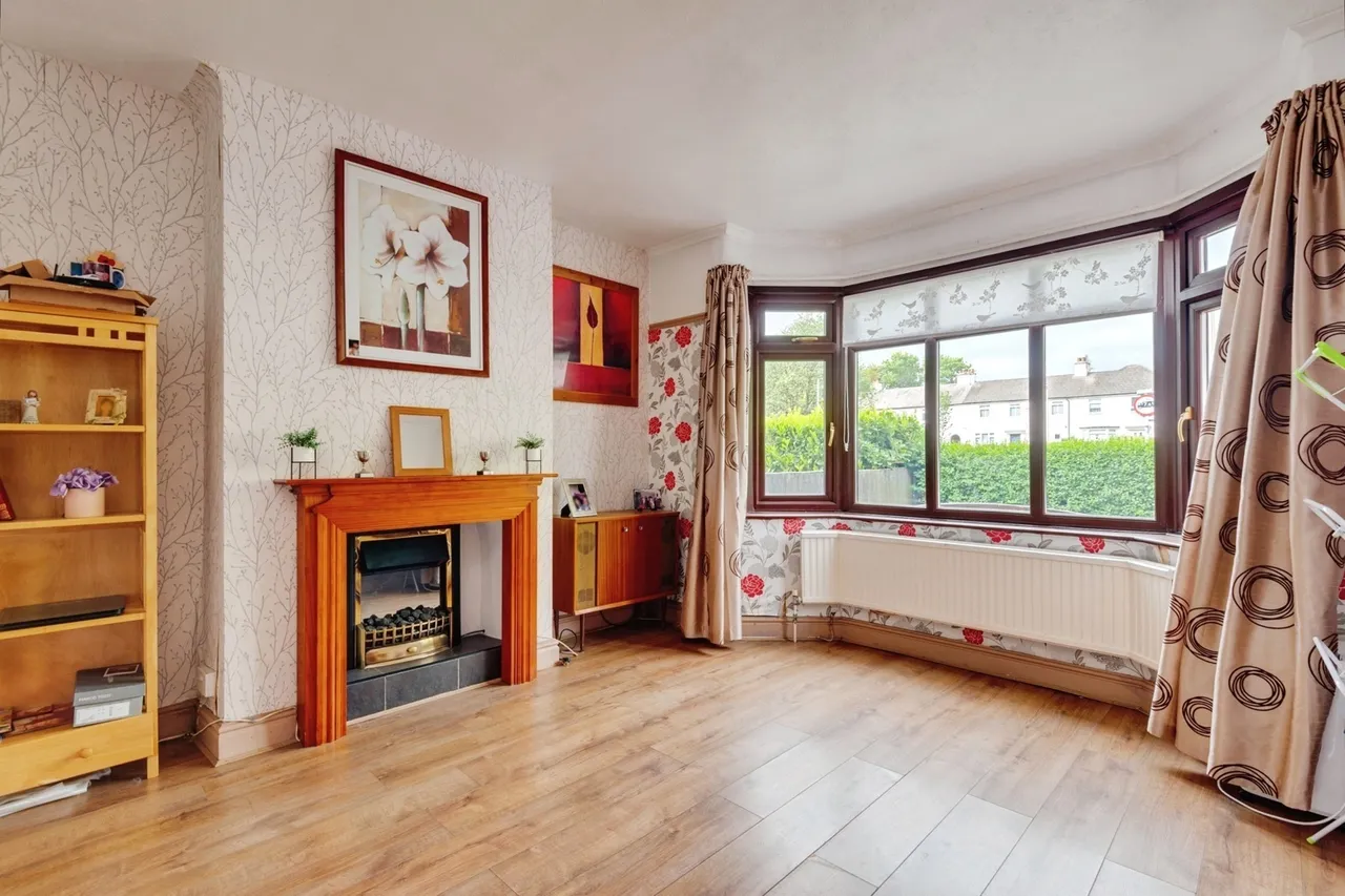 Peel House Lane, Widnes, WA8, photo 5