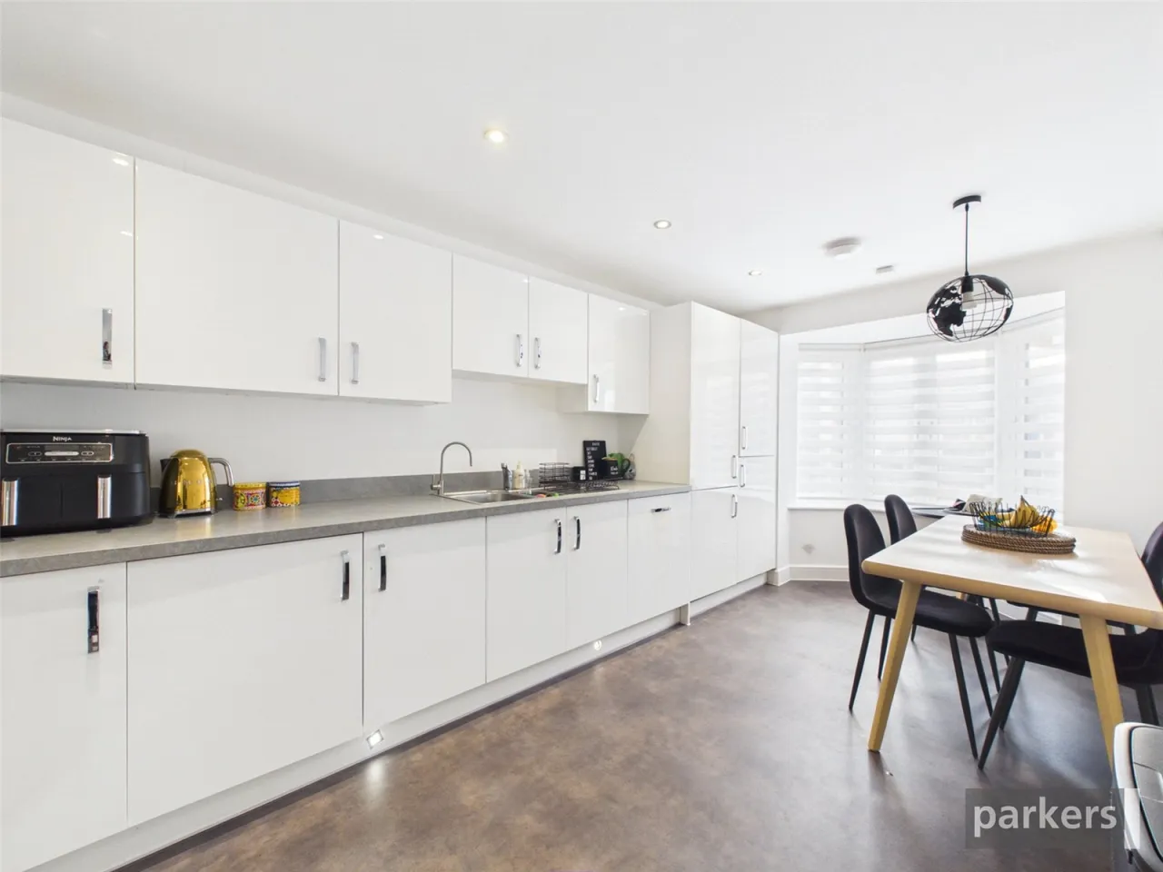 Fir Tree Road, Woodley, RG5, photo 2