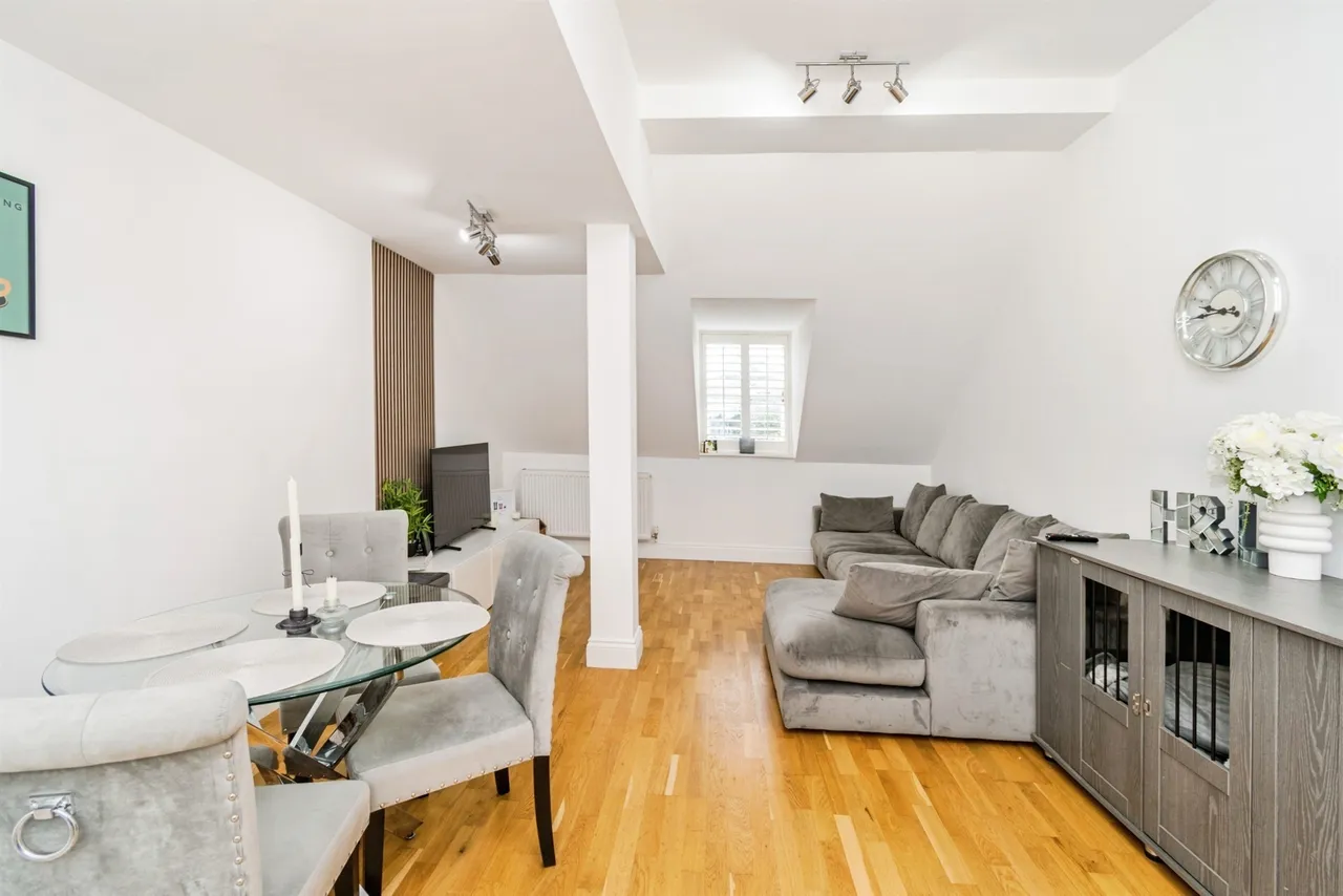 Abbey Walk, Romsey, SO51, photo 17