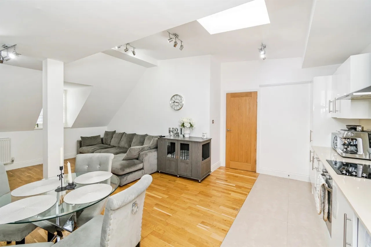 Abbey Walk, Romsey, SO51, photo 4