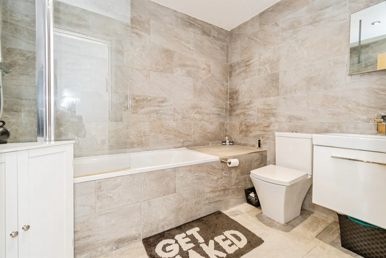 Abbey Walk, Romsey, SO51, photo 11