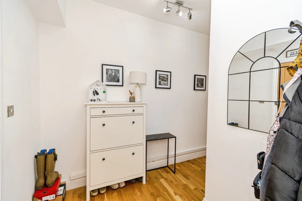 Abbey Walk, Romsey, SO51, photo 12