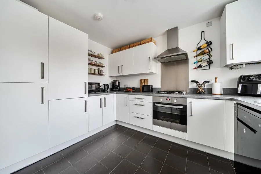 Chapel Drive, Aston Clinton, HP22, photo 6