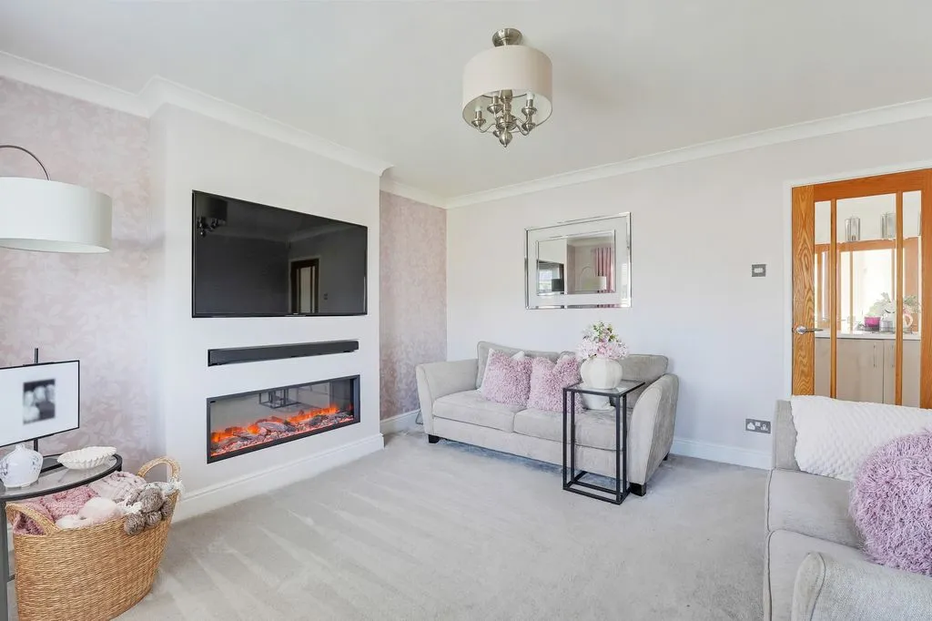 Crown Close, Kimberworth, Rotherham S61, photo 8
