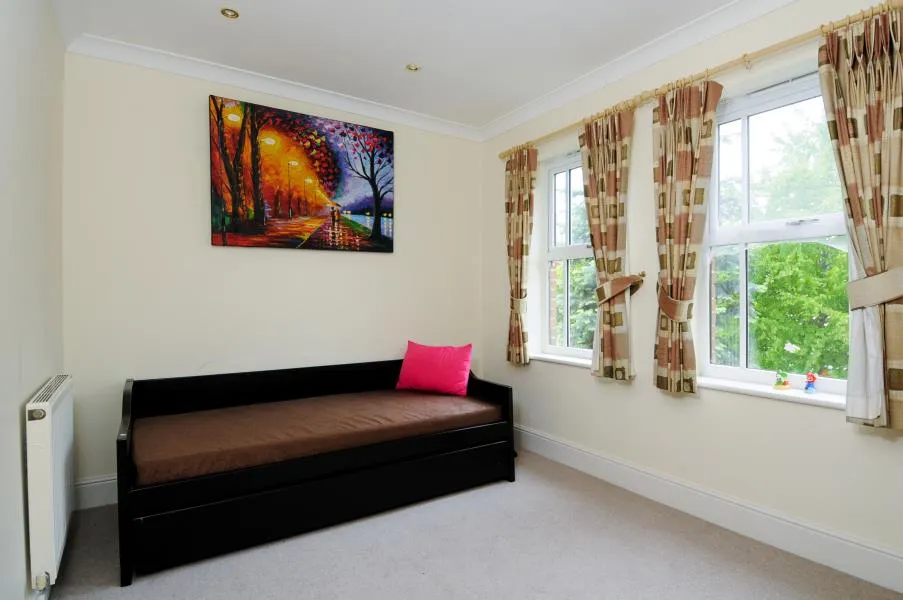 Virginia Water, GU25 4TG, photo 10