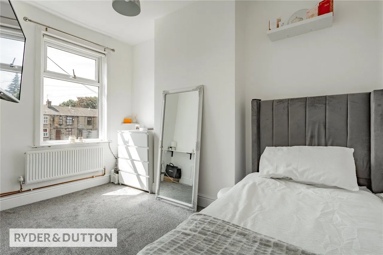 Lisbon Street, Passmonds, OL12, photo 10