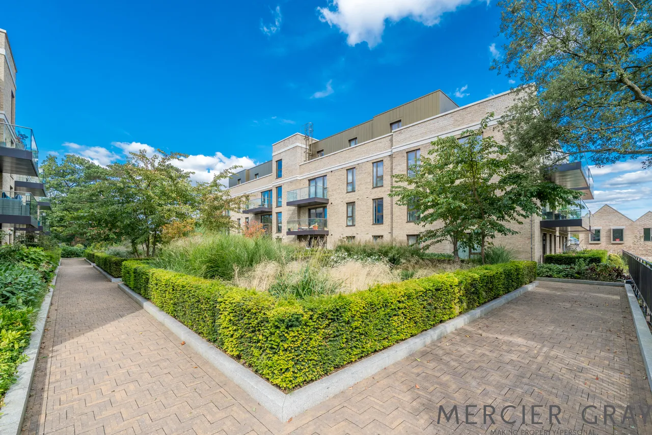 Chaplin Drive, Barnet, EN4, photo 21