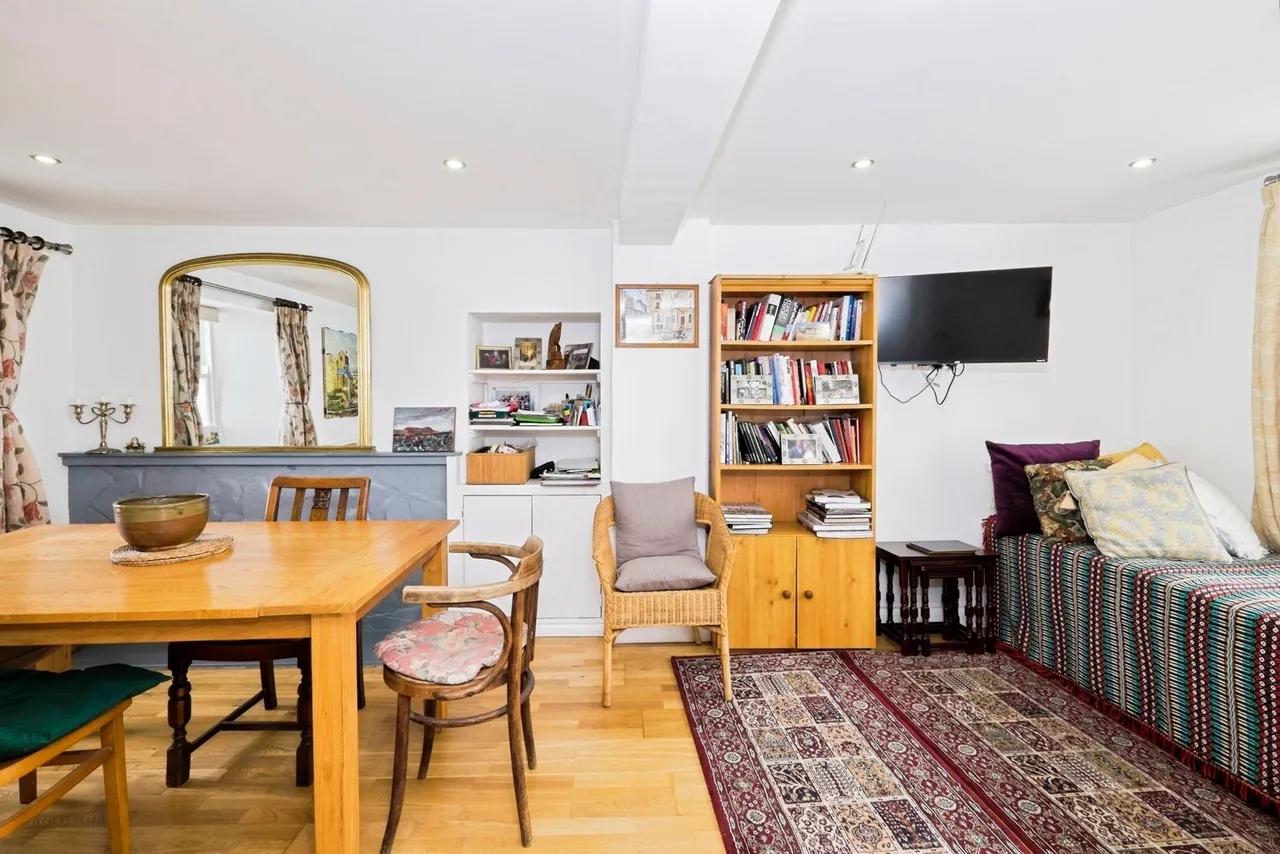 2 bed house for sale, Adelaide Street, Penzance, TR18
