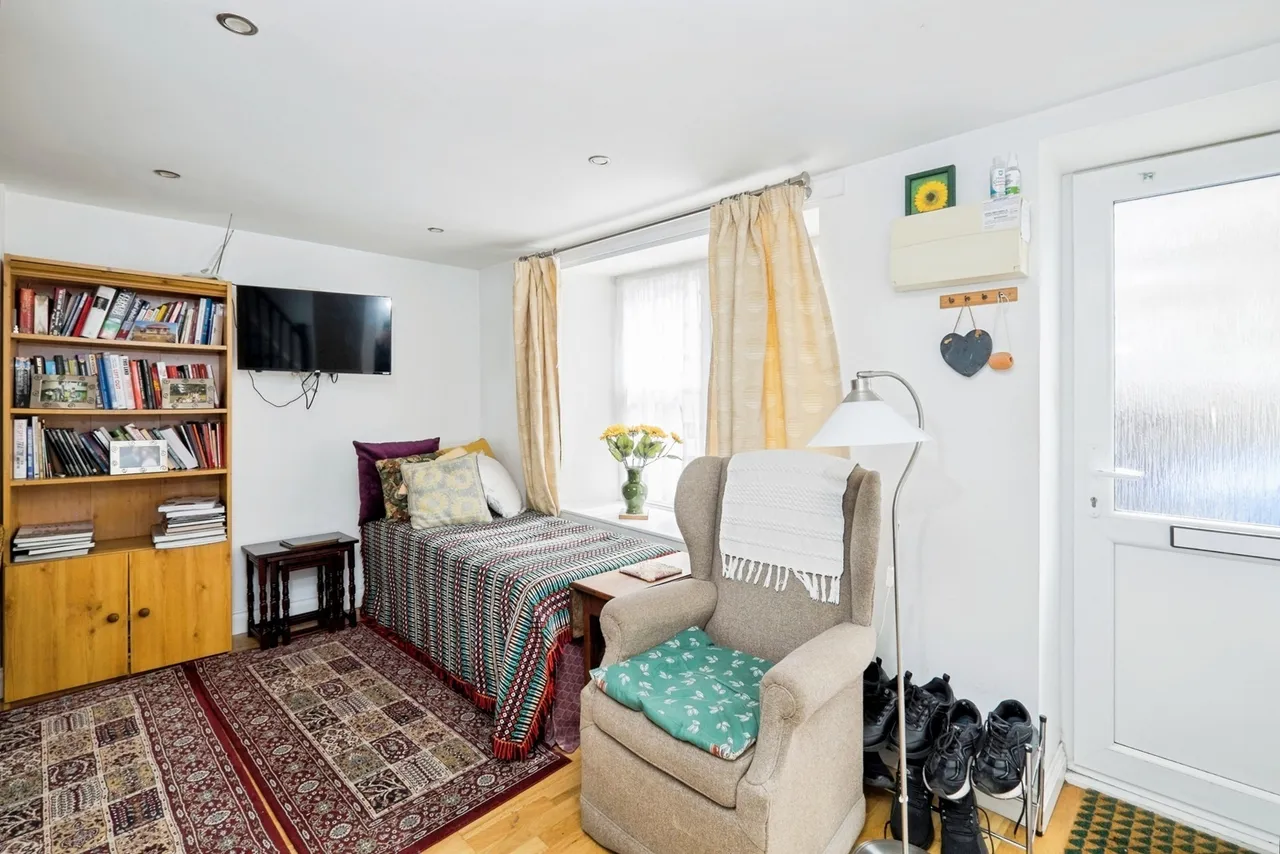 Adelaide Street, Penzance, TR18, photo 6