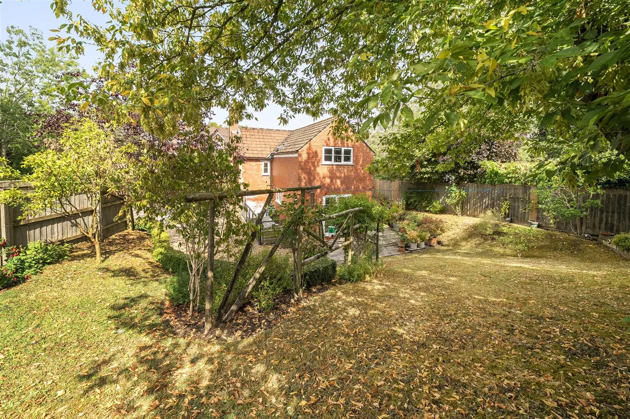 Lowden Hill, Chippenham, SN15, photo 8
