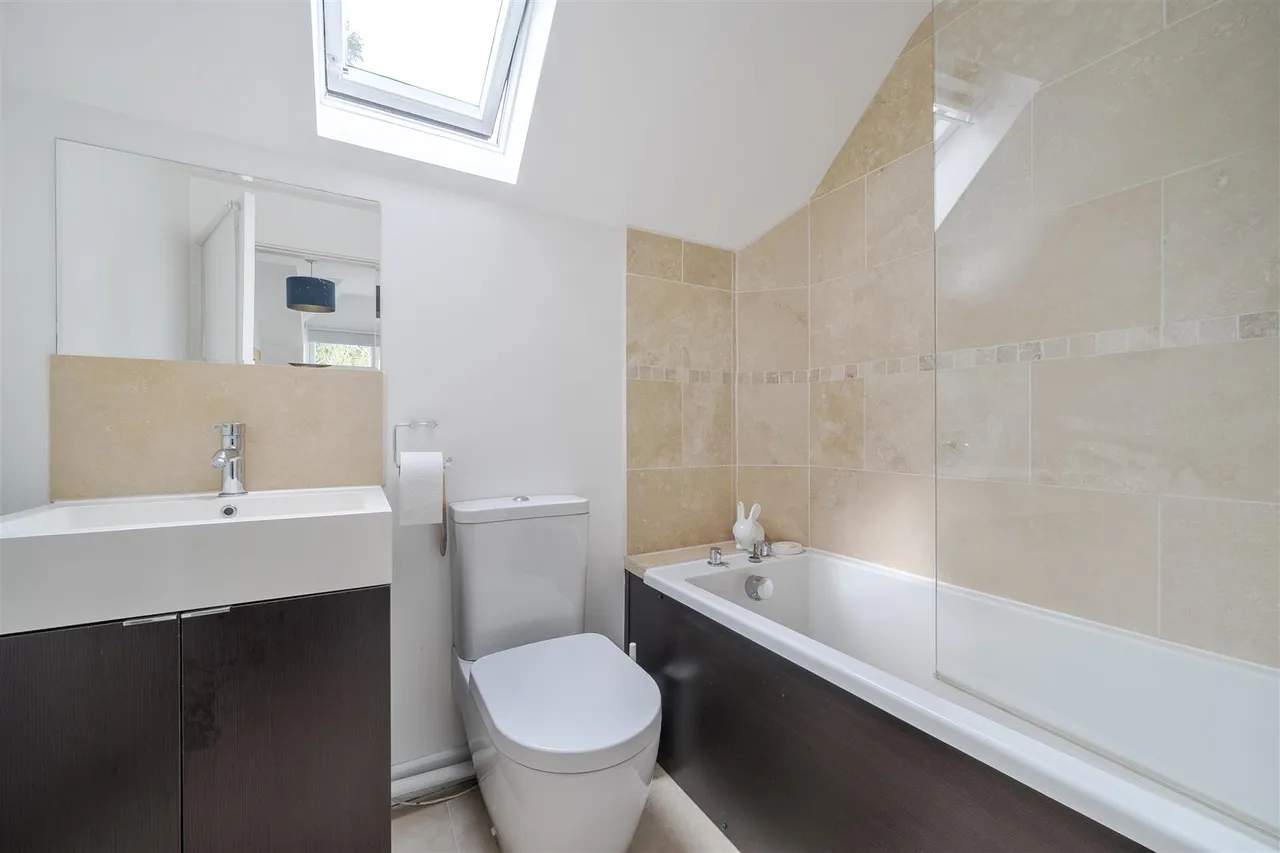 Lowden Hill, Chippenham, SN15, photo 10