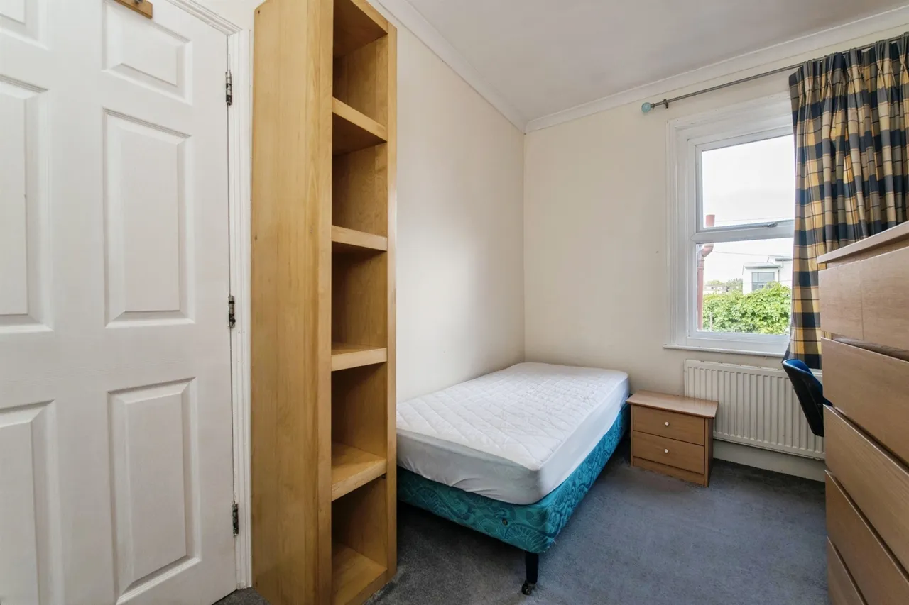 Ladysmith Road, Exeter, photo 6
