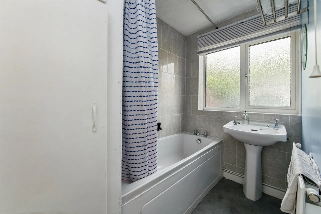Ladysmith Road, Exeter, photo 7