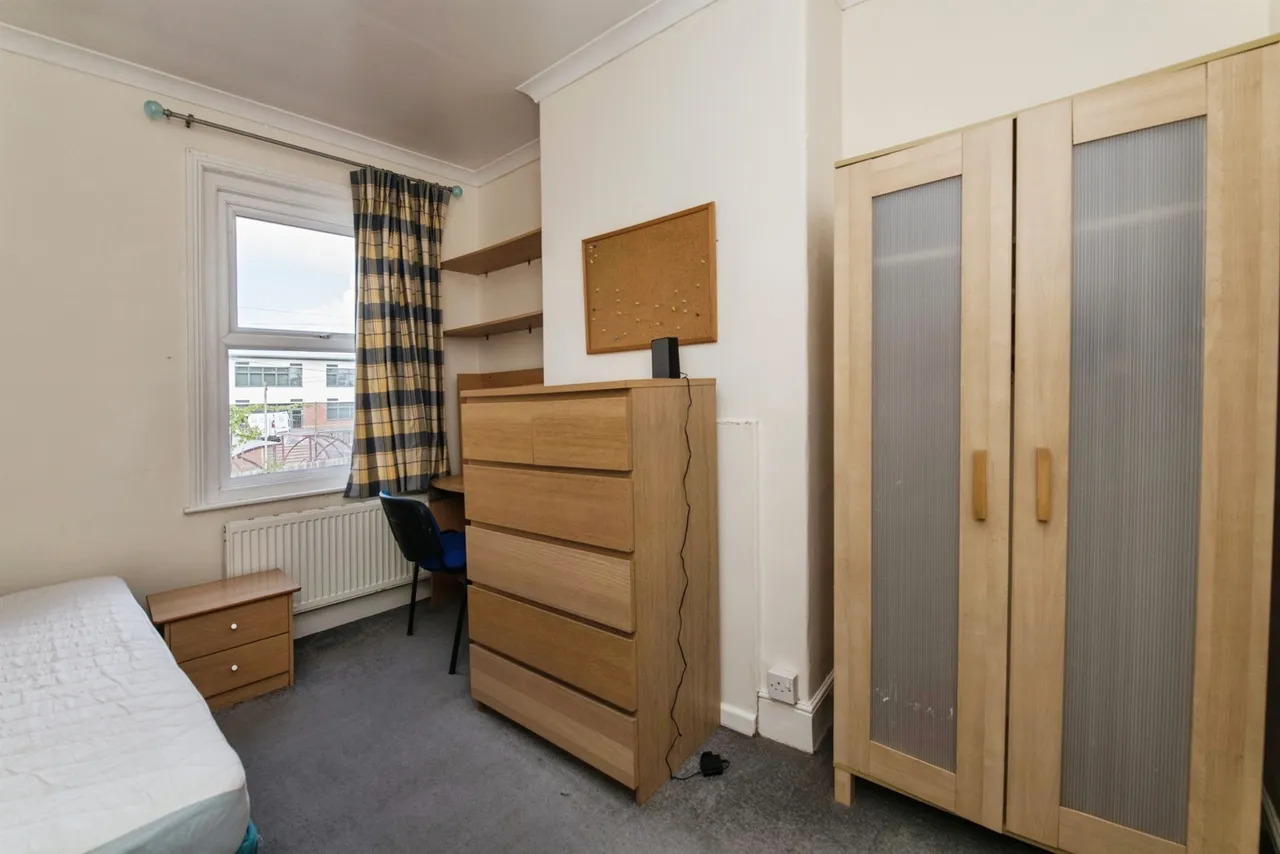 Ladysmith Road, Exeter, photo 10