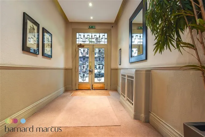 Old Brompton Road, Earls Court, photo 8