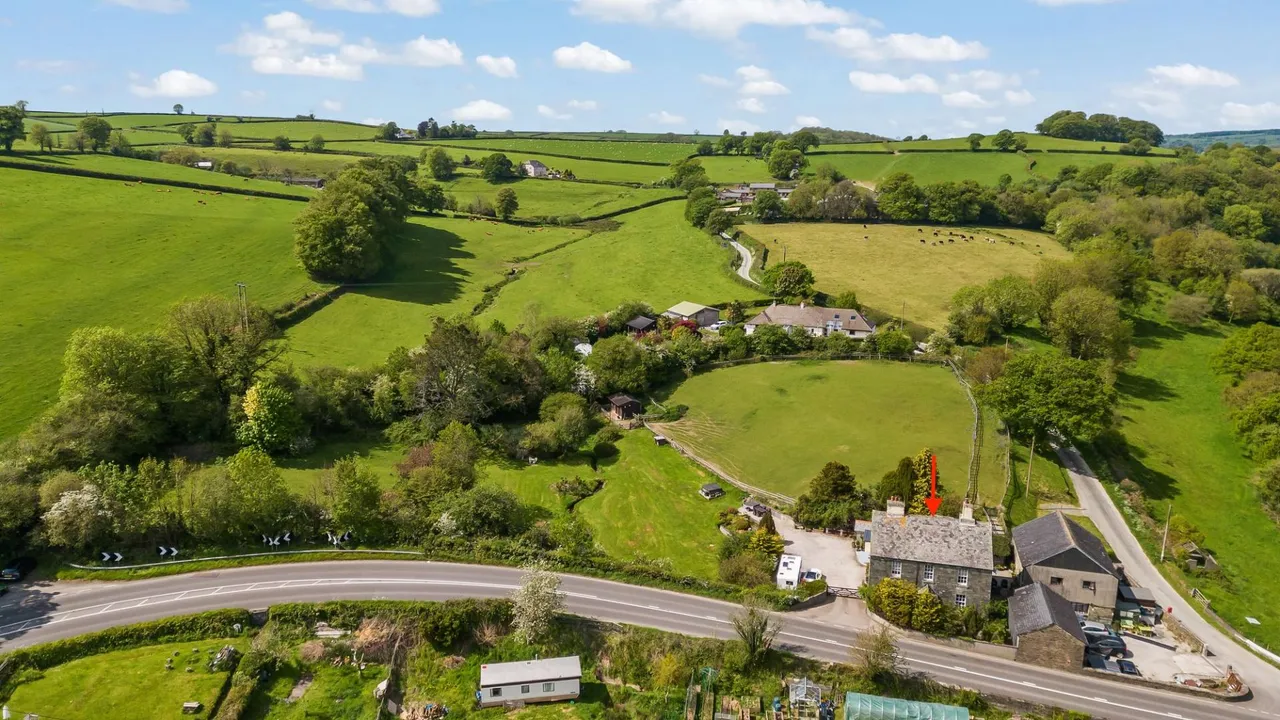 4 bed house for sale, Lumburn, Tavistock, PL19