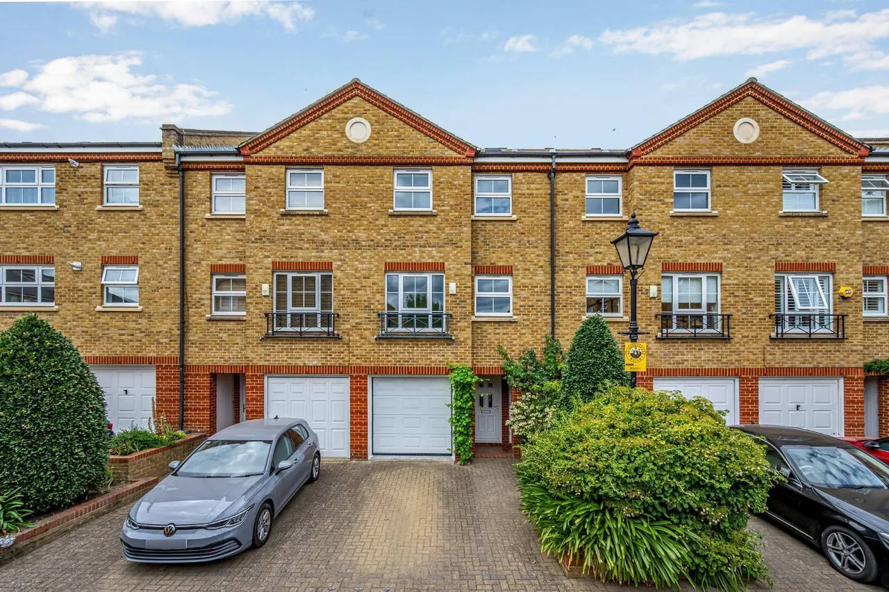 Malthouse Drive, London, W4, photo 6