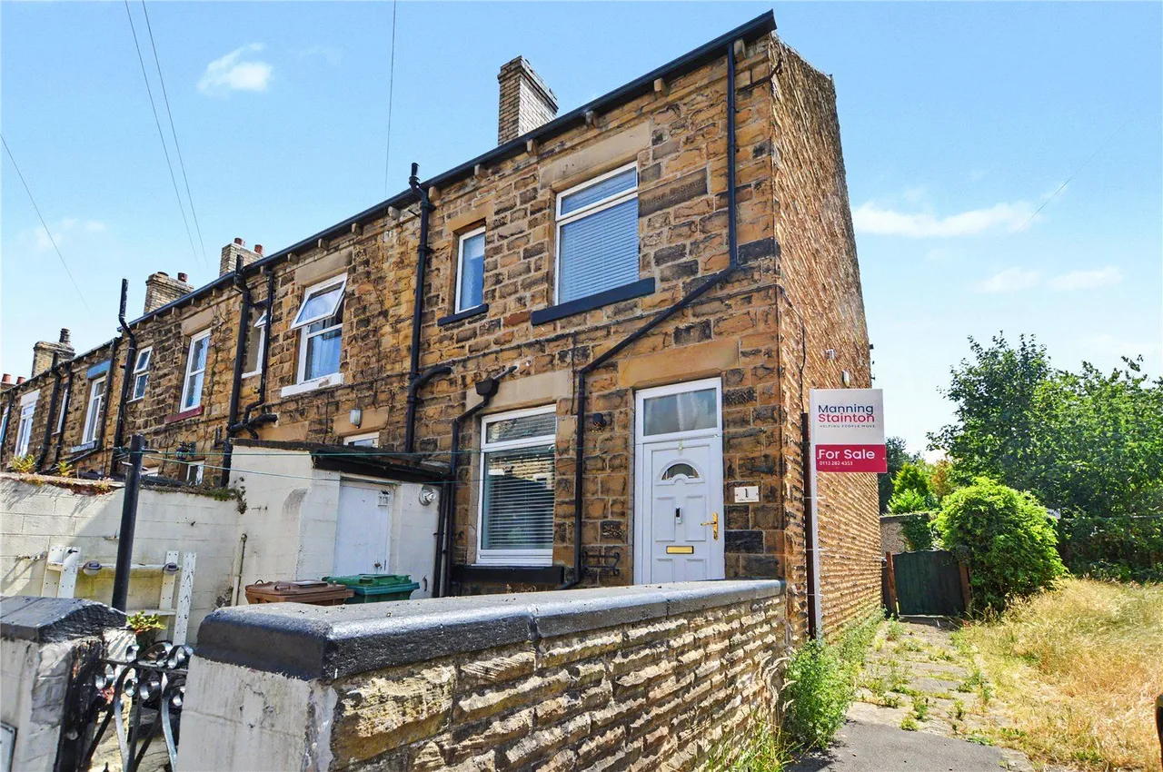 2 bed house for sale, Talbot Terrace, Rothwell, LS26