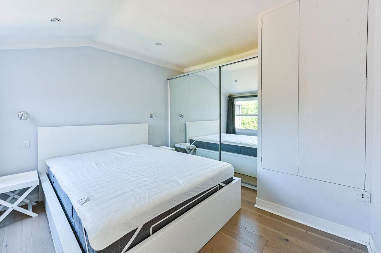 Top Floor Flat, 93 Stephendale Road, London, photo 5