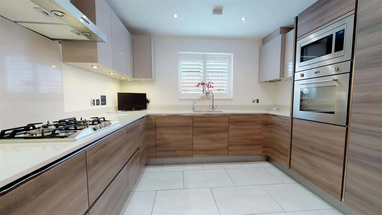 Hawthorn Way, Chigwell, IG7, photo 5
